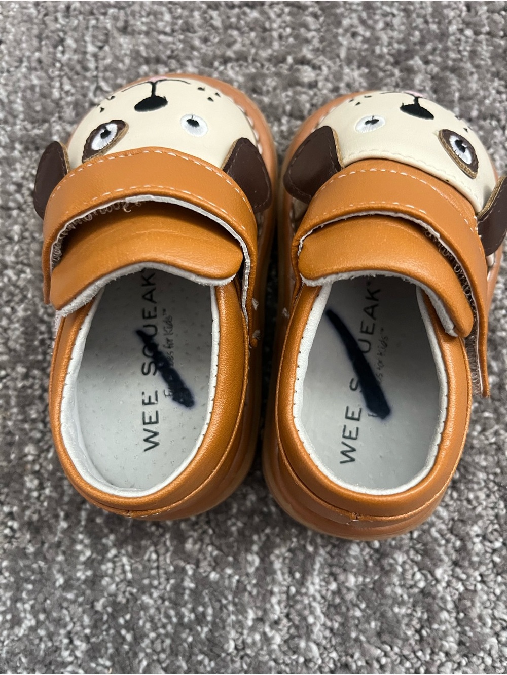 NWOT “Fetch the Dog” Brown Toddler Shoe - Picture 4 of 5